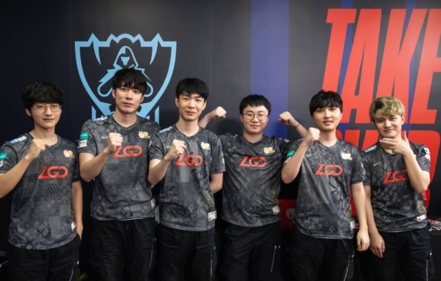 赛表现保持 赛表现保持