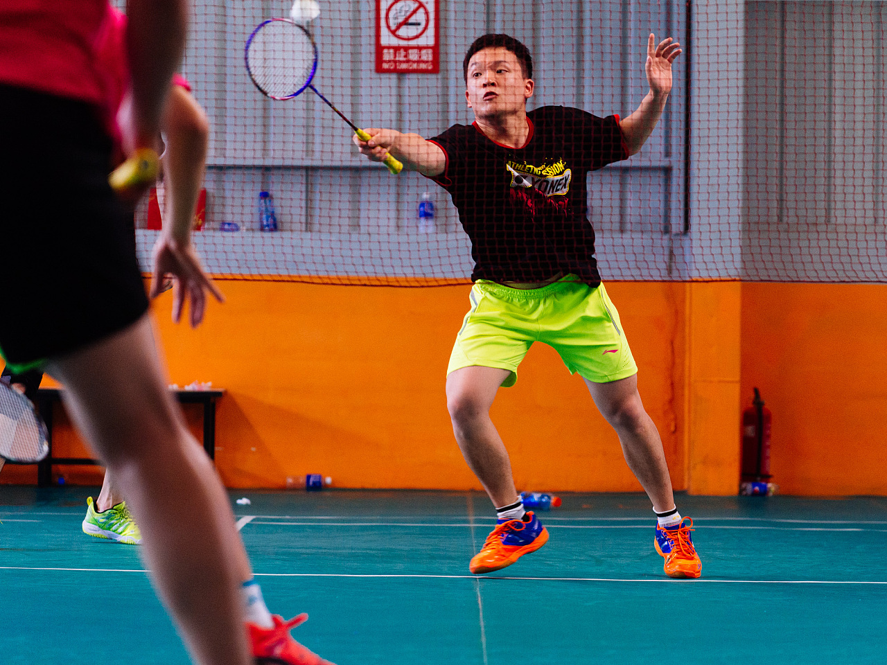 也让我们看 也让我们看